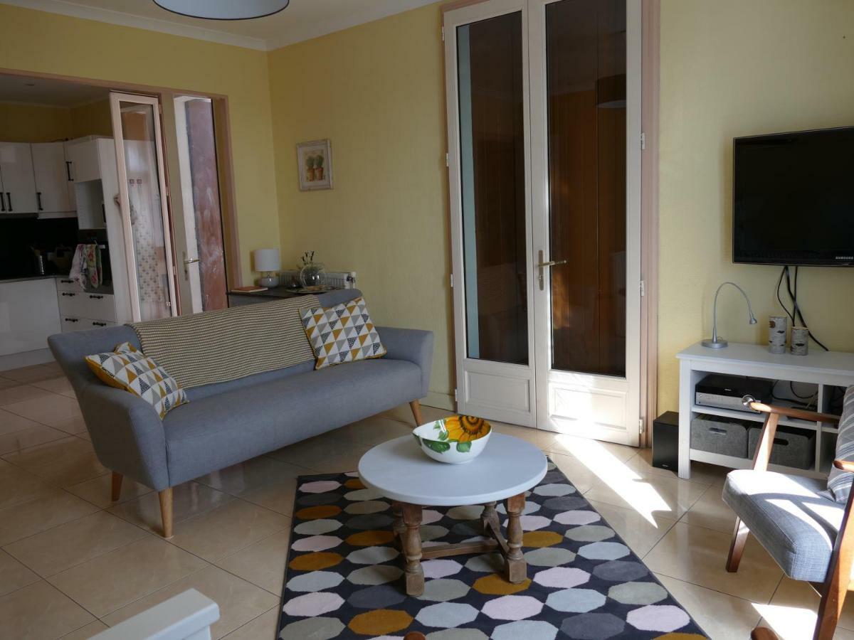 13 Rue Du Tour D'Enceinte Villa Pomerols Bagian luar foto